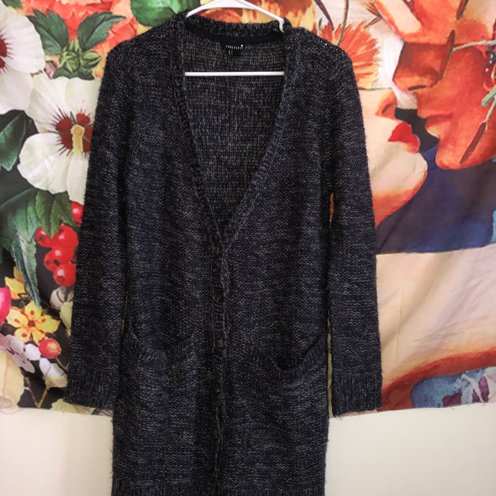 ⭐️F21 long knitted cardigan